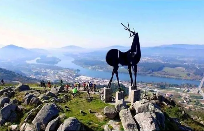 Just Like - Number 8 Em Quinta Mineirinhas 4*