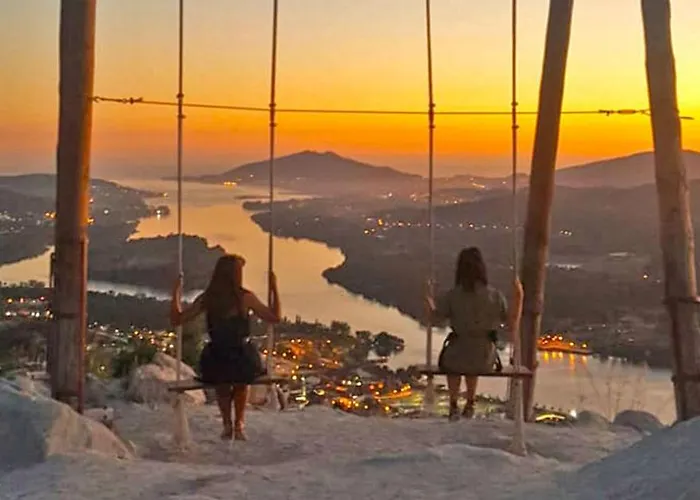 Just Like - Number 8 Em Quinta Mineirinhas 4*